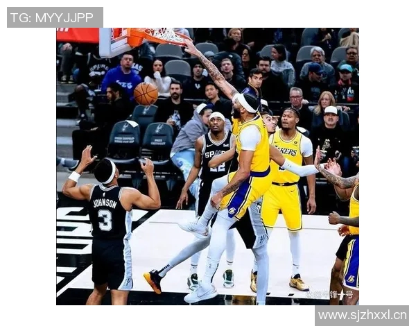 达拉斯独行侠与马刺的激烈对决展现篮球魅力与团队精神