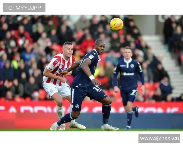 查尔顿与米尔沃尔激战正酣实况回顾与精彩瞬间分析